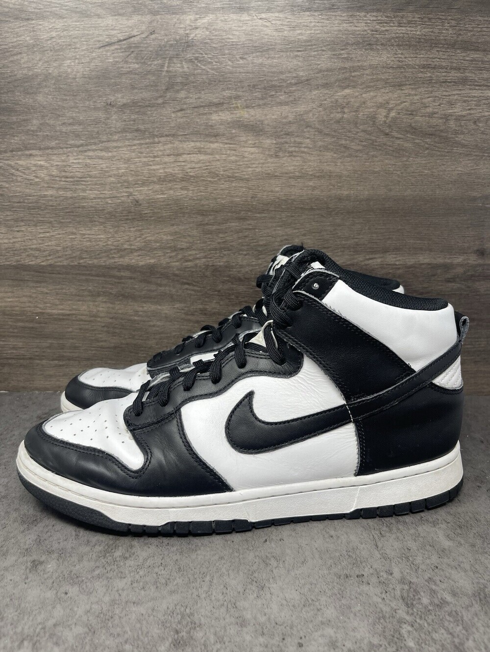 Nike Dunk High Retro Mens Size 12 Black White Panda Leather Sneakers DD1399-105￼